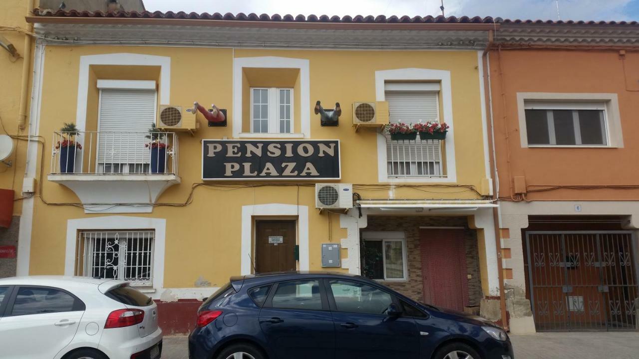 Pension Plaza Quinto Exterior foto